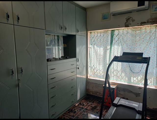 11 BEDROOM FREEHOLD FOR SALE IN WESTRIDGE